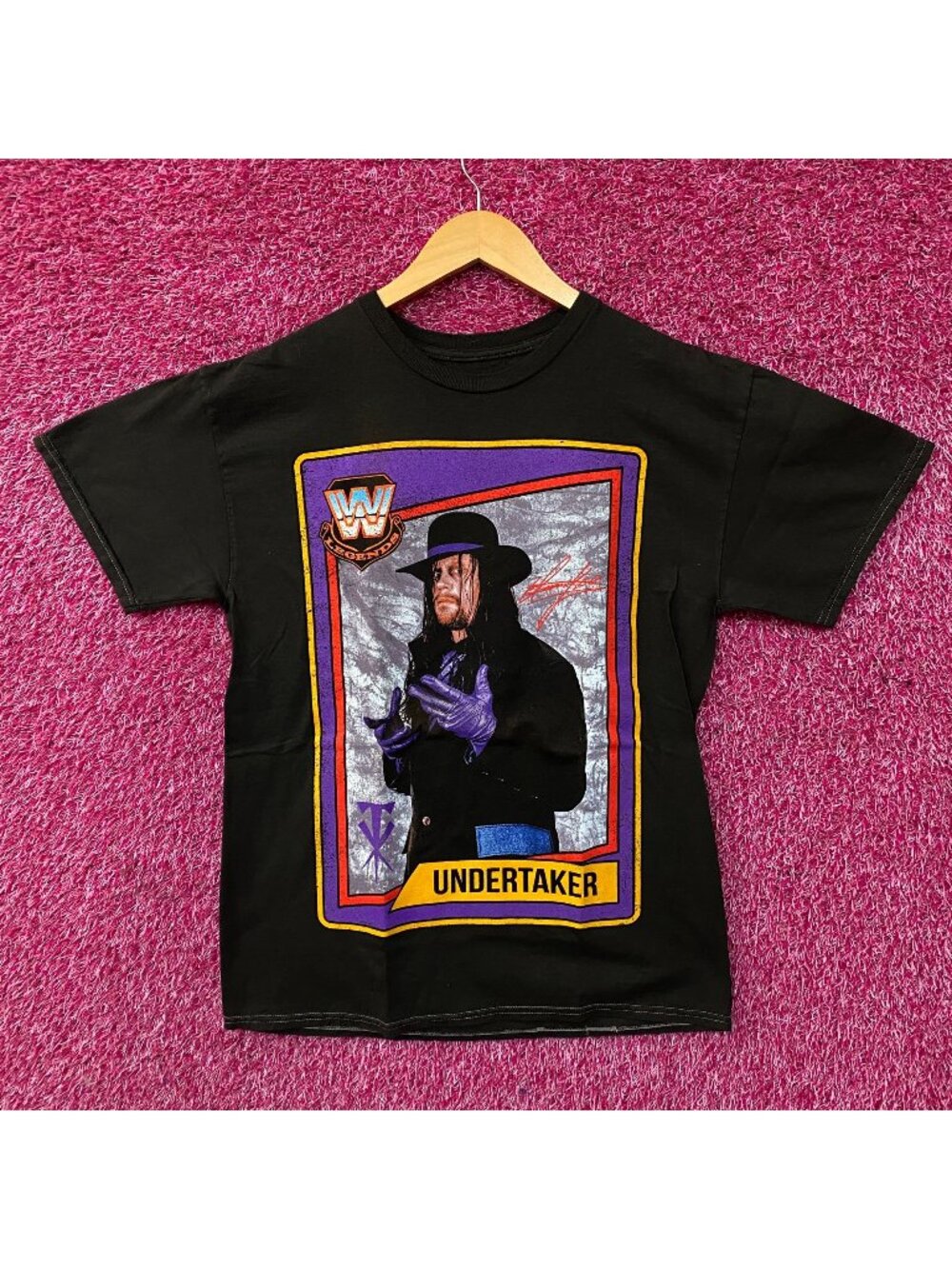 WWE The Undertaker Trading Card T-Shirt Medium